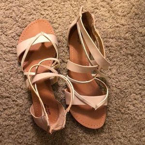 NWOT Sandals 💘